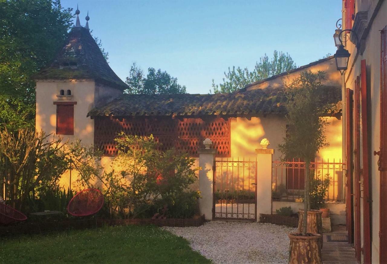 La Carreterie - Les Gites Pineuilh Exterior foto